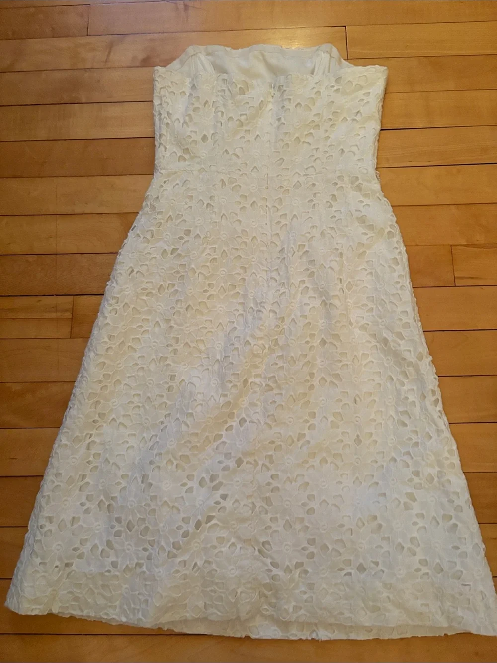 Lilly Pulitzer White Strapless Lace Dress - Picture 3 of 3
